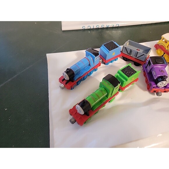 Thomas The Tank Engine and Friends Metal Die Cast Lot  Trains Vintage - Picture 2 of 5